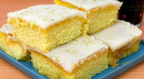 bolo de laranja com cobertura