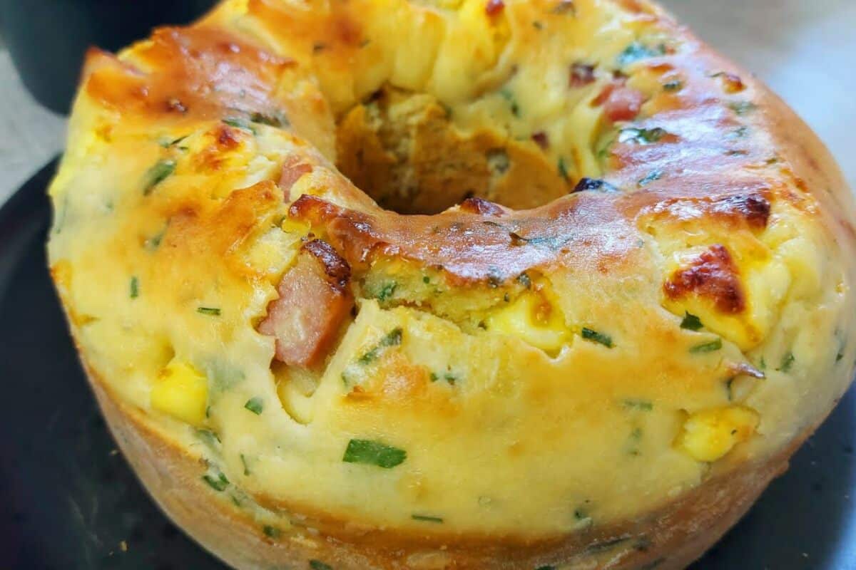 Bolo salgado úmido e saboroso: combina perfeitamente com seu café da manhã 149 bolo salgado