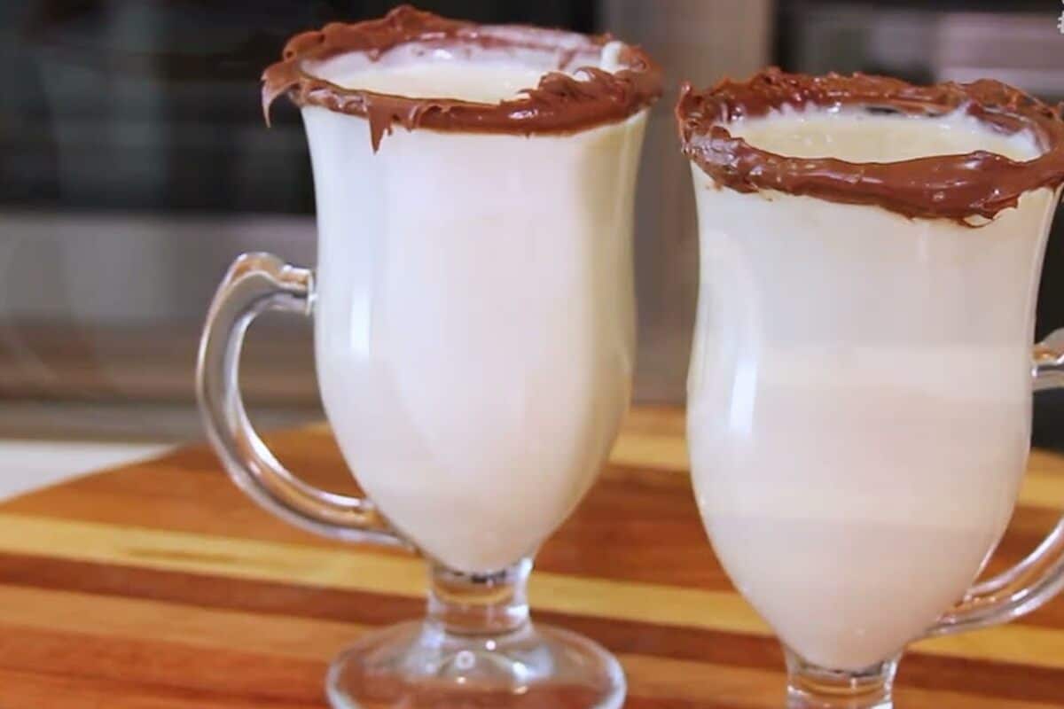 chocolate branco na taça