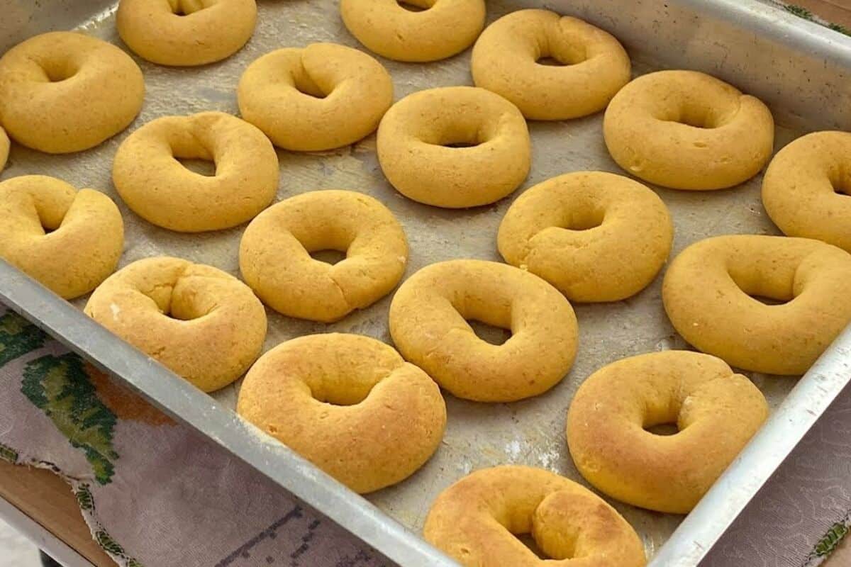 Bolacha de fubá da vovó crocante e deliciosa que é impossível comer apenas uma 190 bolacha de fubá da vovó