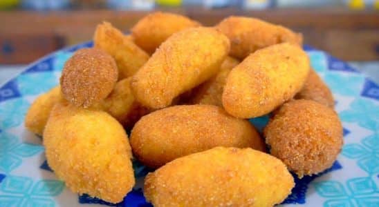 bolinho de chuva de fubá