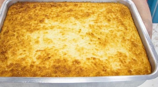 bolo de mandioca cremoso