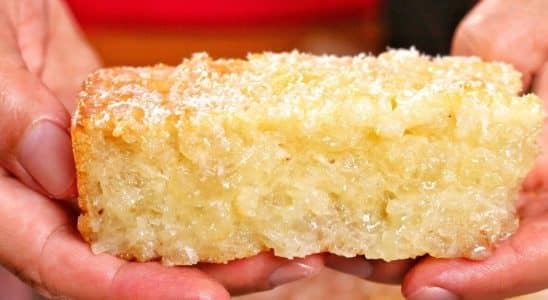 bolo de tapioca com coco