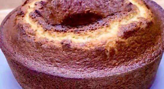 bolo simples de coco