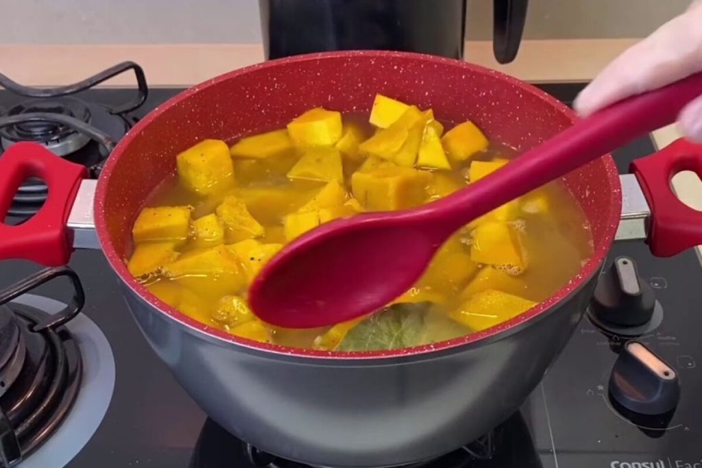 caldo de abóbora