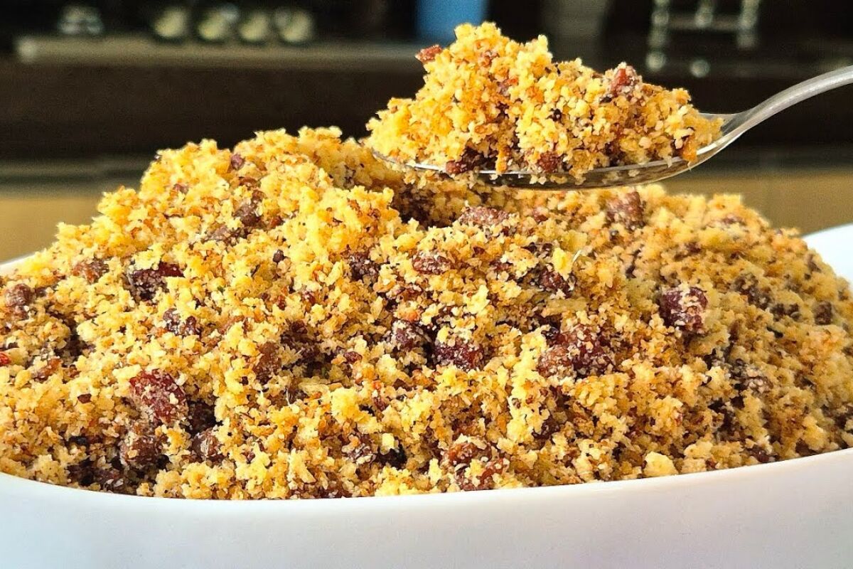 Farofa crocante bem temperada, ideal pra acompanhar qualquer almoço ou churrasco 145 farofa crocante