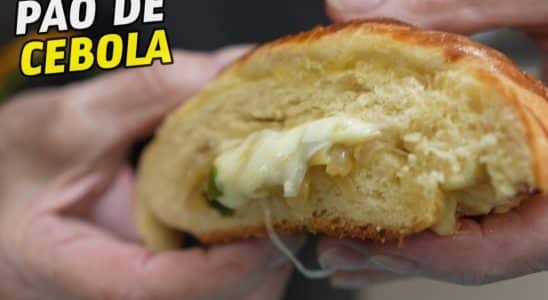 pão de cebola recheado