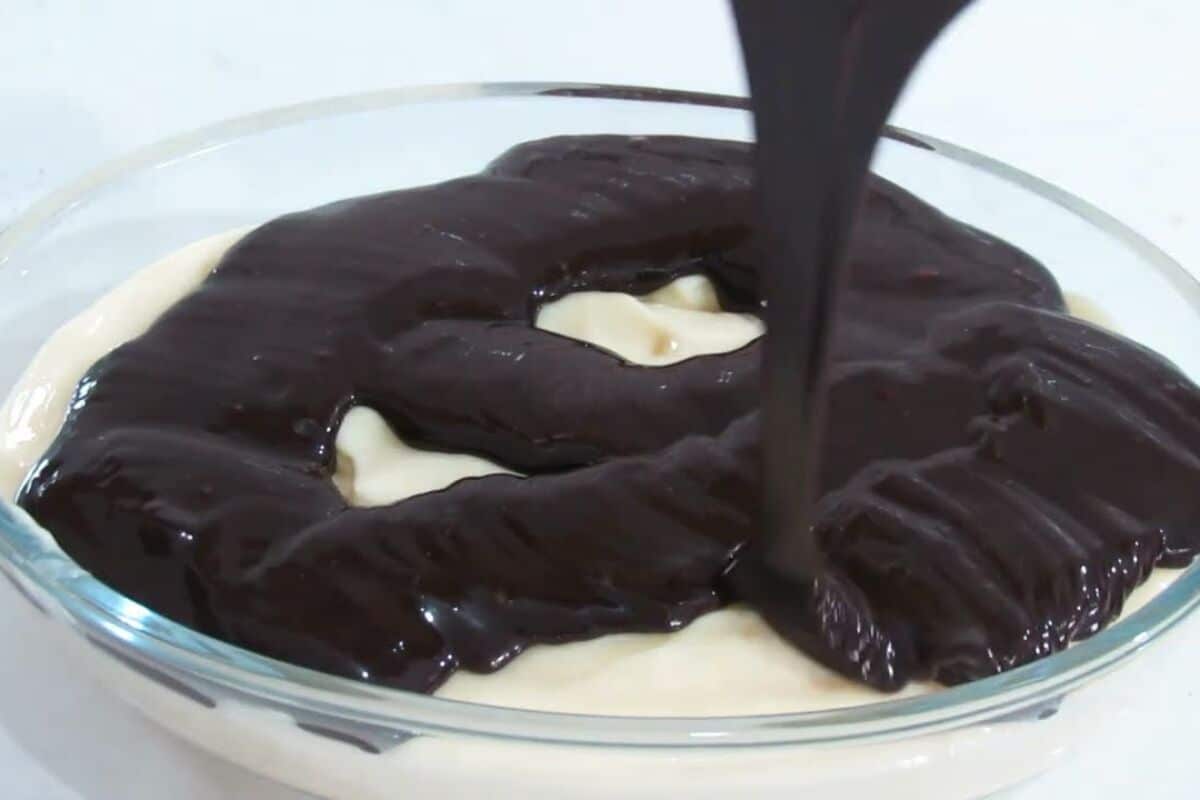 sobremesa de abacaxi com chocolate