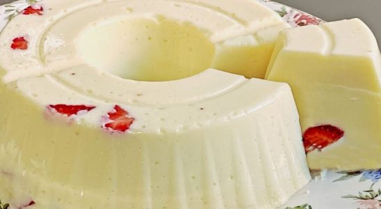 sobremesa de ninho com morango