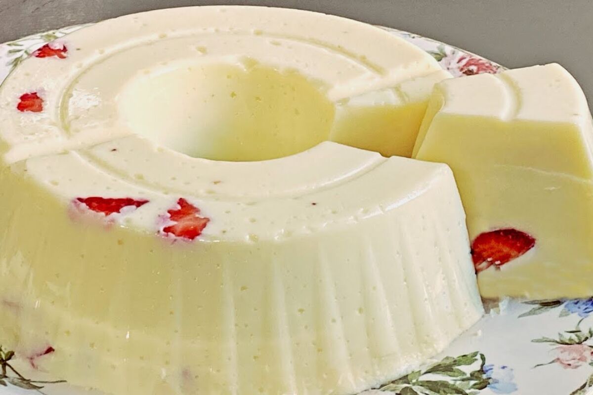 sobremesa de ninho com morango