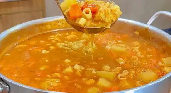 sopa de macarrão