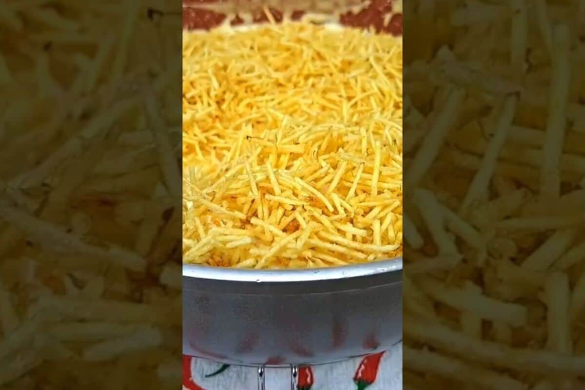 FRICASSÊ DE LINGUIÇA