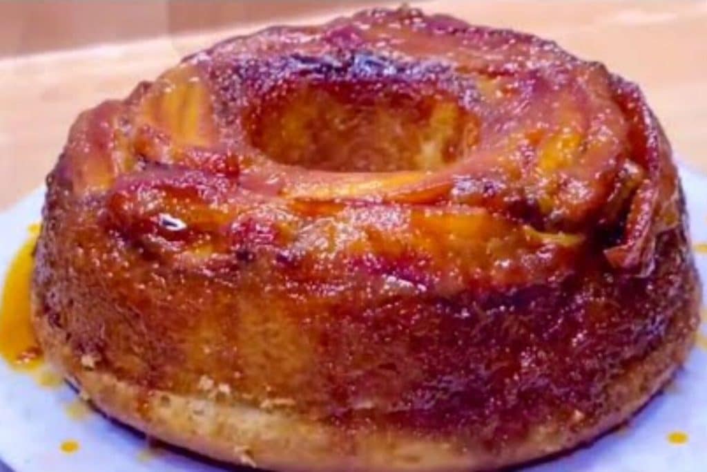 bolo de banana caramelado