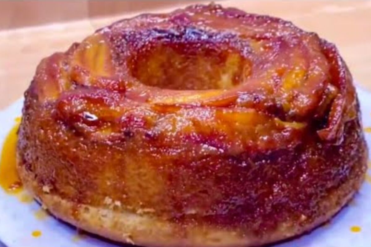 bolo de banana caramelado