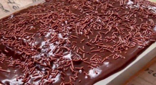 bolo de chocolate molhadinho