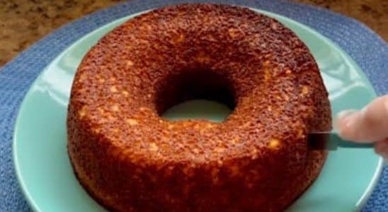 bolo de cuscuz