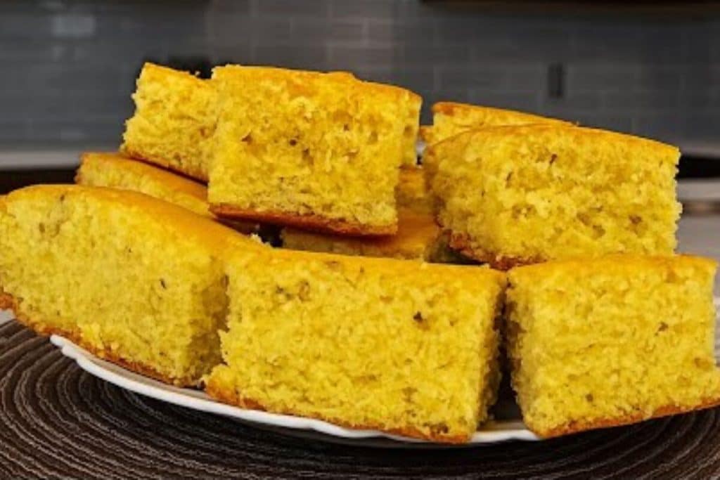 bolo simples de fubá