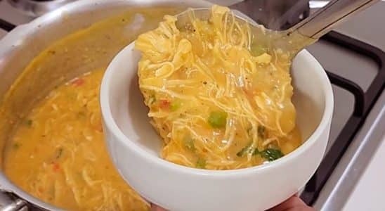 caldo de frango com legumes