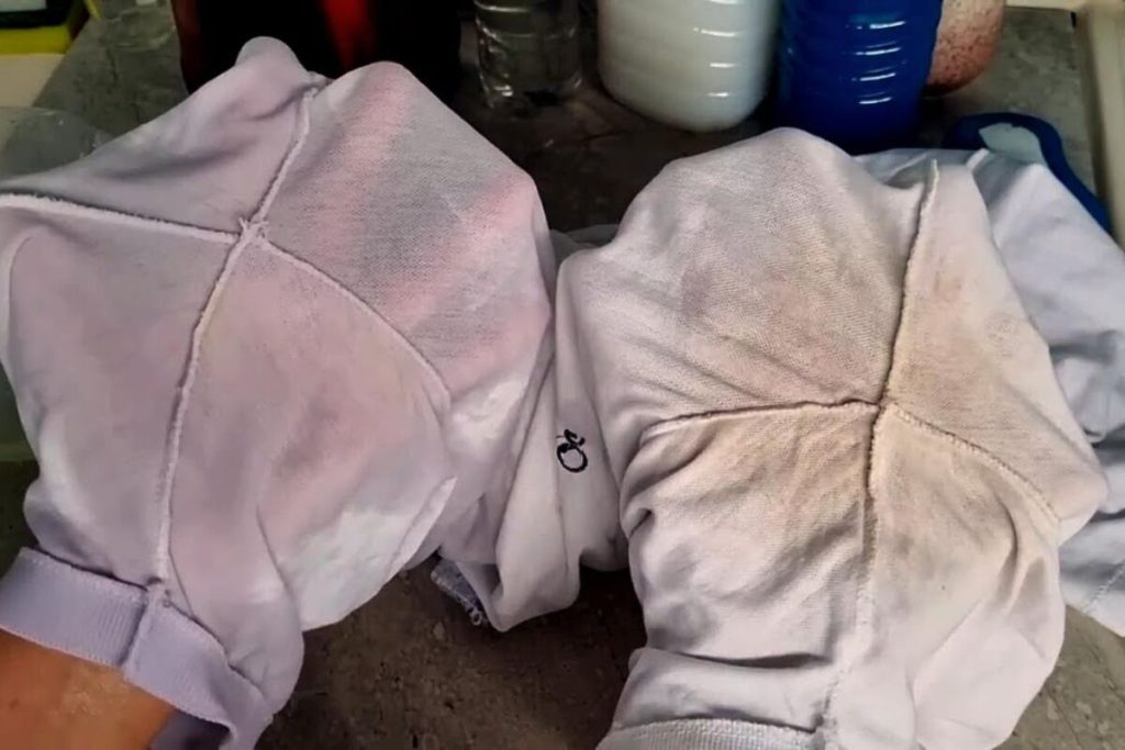 como tirar mancha de desodorante da roupa