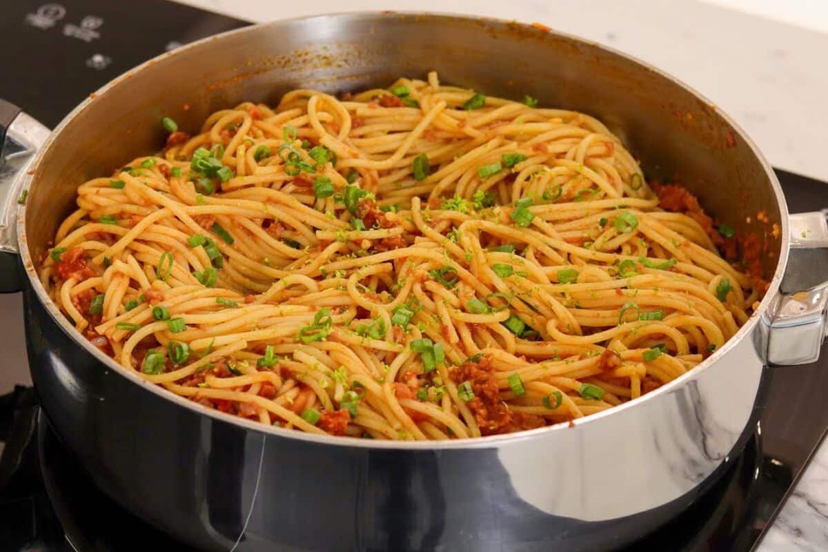 Macarrão fácil e rápido de preparar com muito sabor que fica soltinho e suculento 65 macarrão fácil e rápido