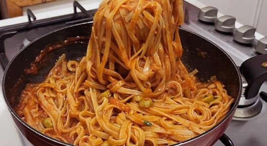 macarrão na manteiga