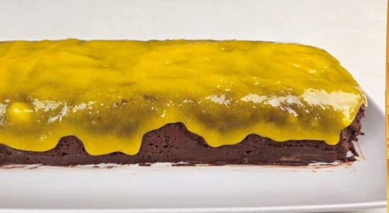 mousse de chocolate enformada