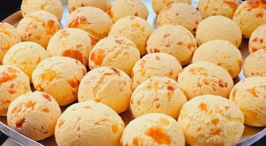 pão de queijo com polvilho doce