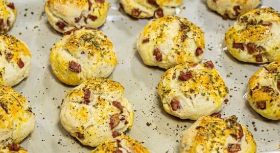 pãozinho de calabresa