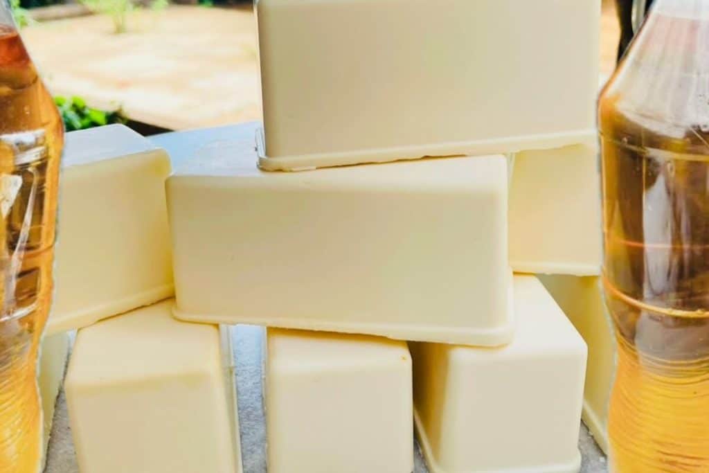 Sabão caseiro de óleo usado