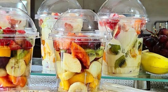 salada de frutas cremosa