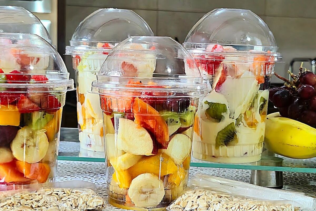 salada de frutas cremosa