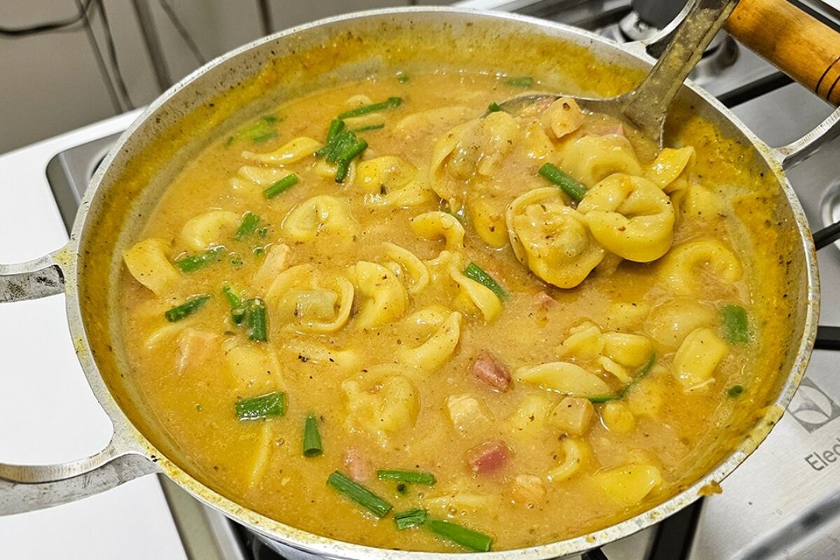 sopa creme de capeletti