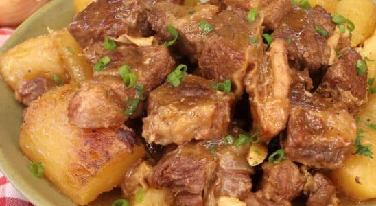 vaca atolada com mandioca