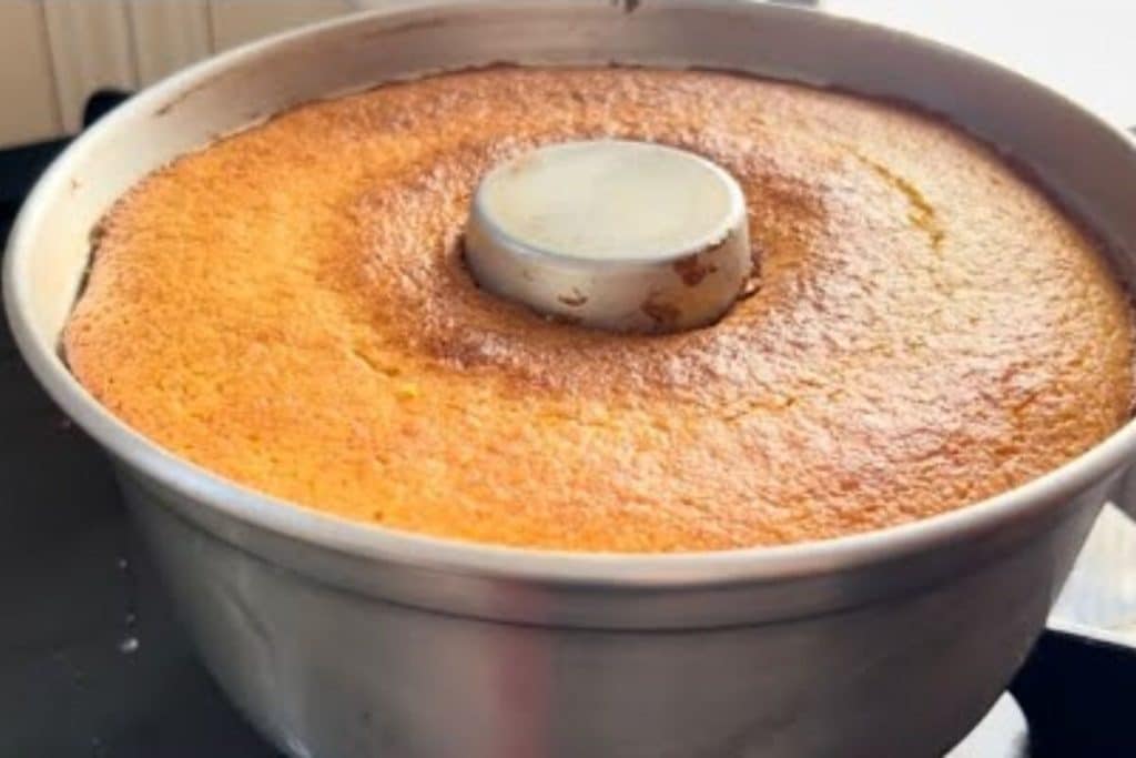 BOLO GRANDE SEM TRIGO