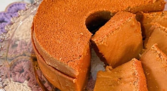 Bolo Mole de LEITE CARAMELIZADO