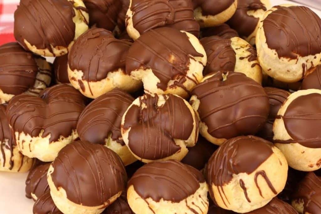 CAROLINAS RECHEADAS COM CREME