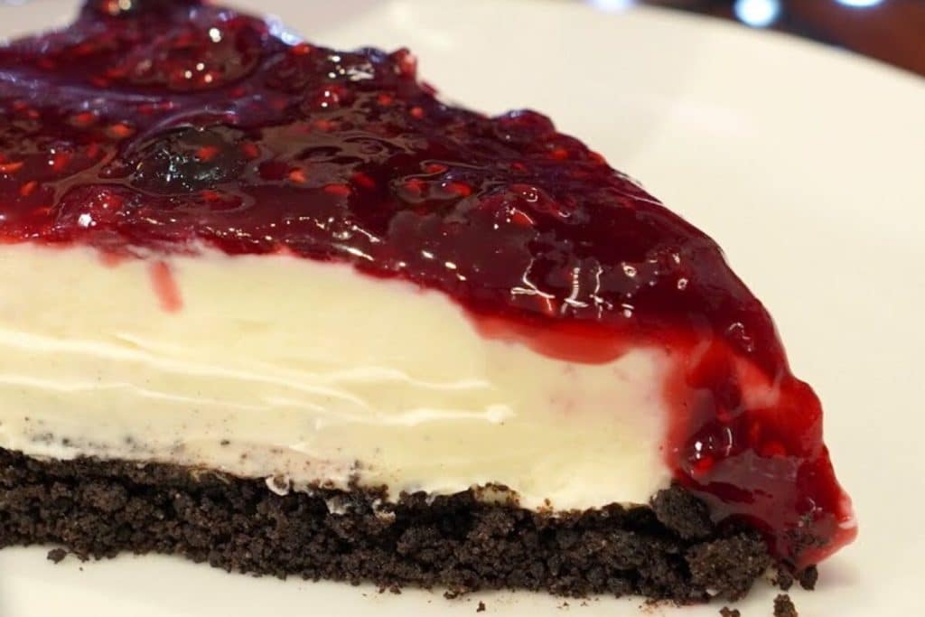 CHEESECAKE DE FRUTAS VERMELHAS