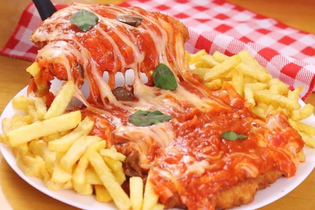 FRANGO À PARMEGIANA