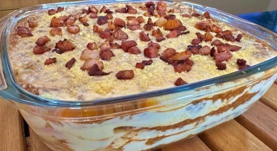 LASANHA DE DOIS MOLHOS