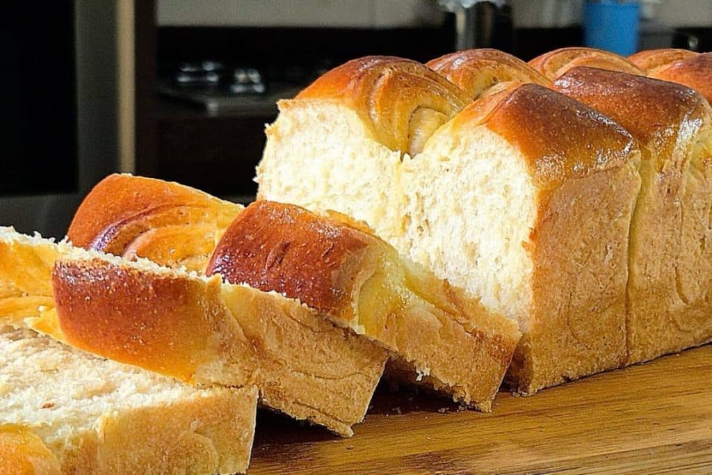 PÃO CASEIRO AMANTEIGADO