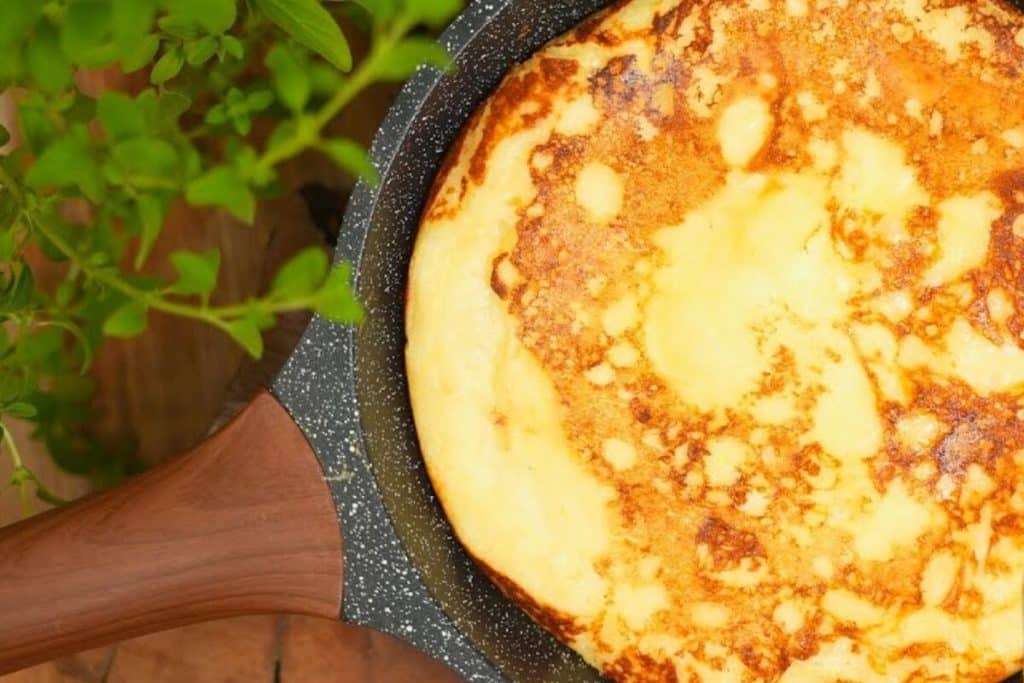 PÃO DE QUEIJO DE FRIGIDEIRA