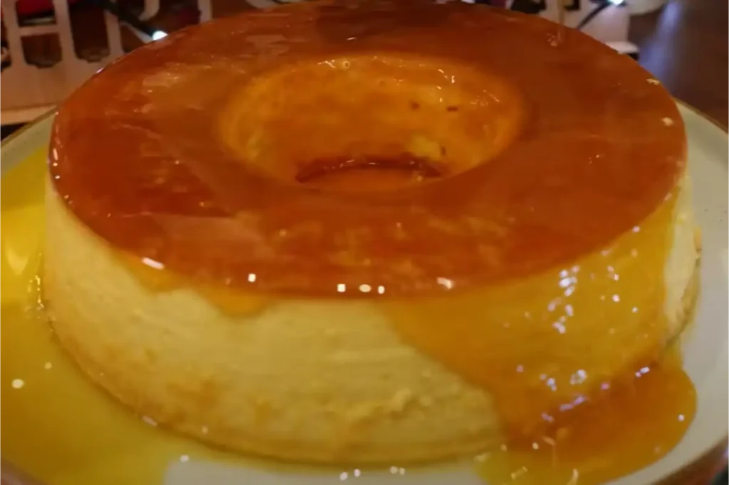 Pudim cremoso: calda brilhante, textura perfeita e uma apresentação que impressiona 4 pudim cremoso