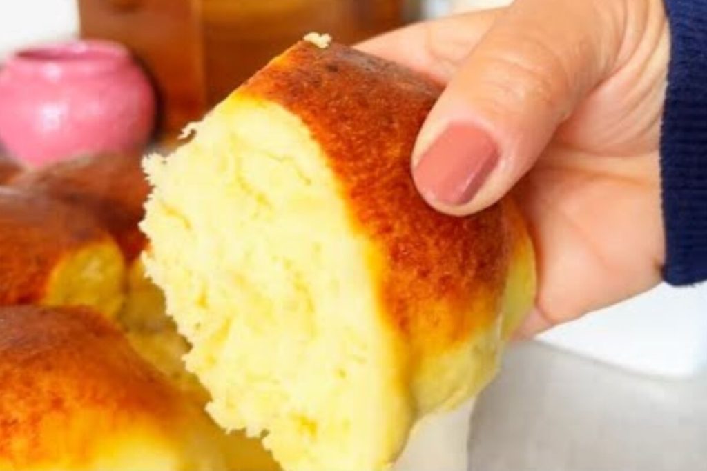 Como fazer pão com batata fofinho na air fryer ou no forno, simples, gostoso e não tem como errar 4 Pão com BATATA