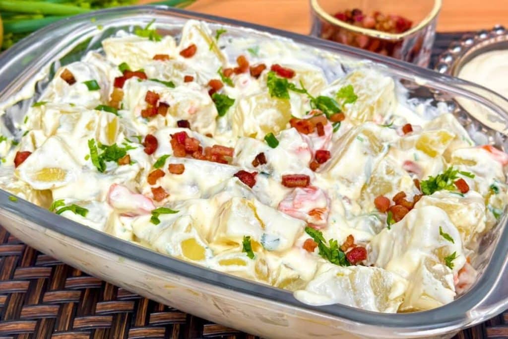 SALADA COM MAIONESE CASEIRA