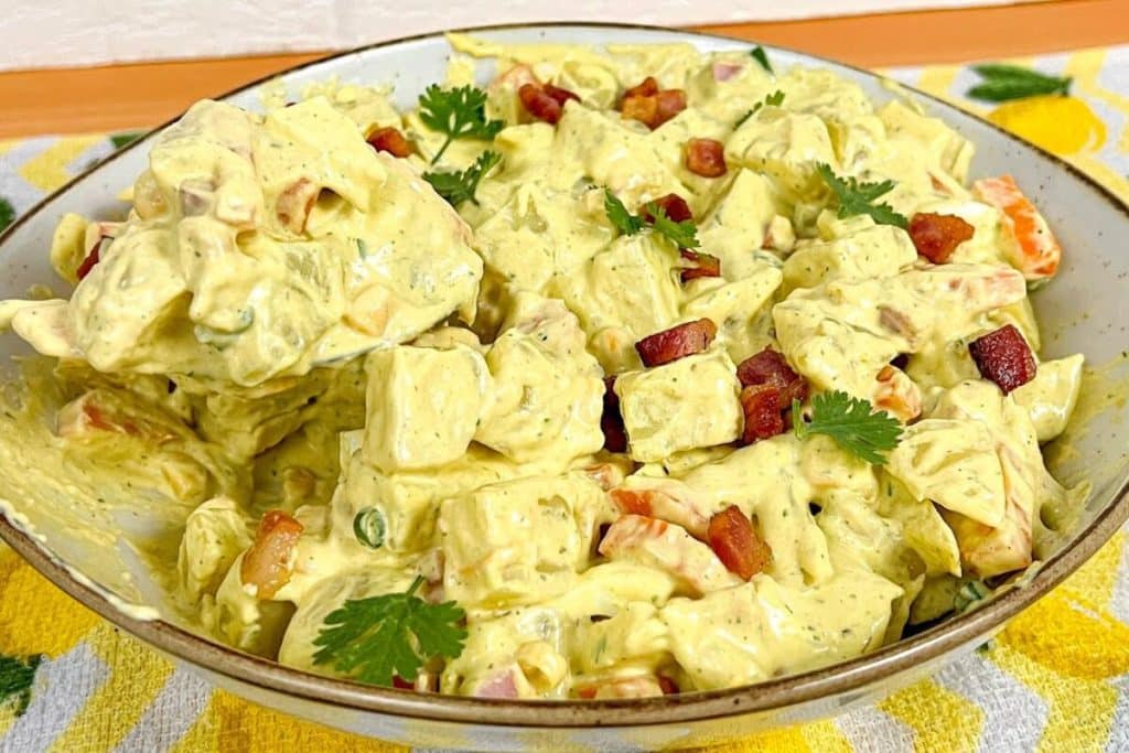 SALADA DE MAIONESE DE RESTAURANTE