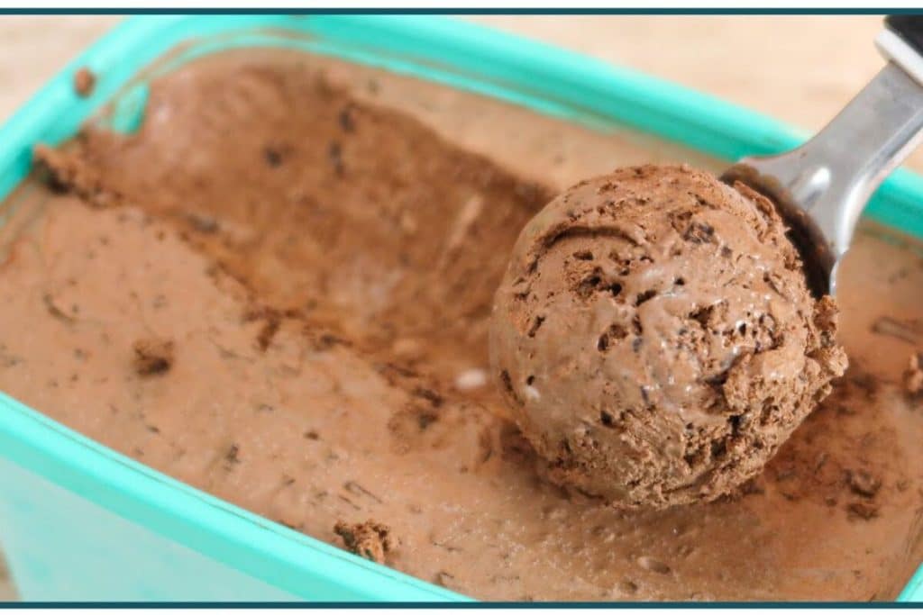 SORVETE DE CHOCOLATE