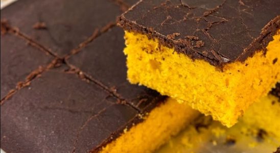 bolo de cenoura com casquinha de chocolate