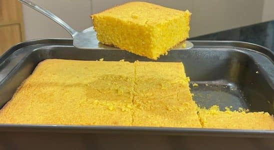 bolo simples de milho
