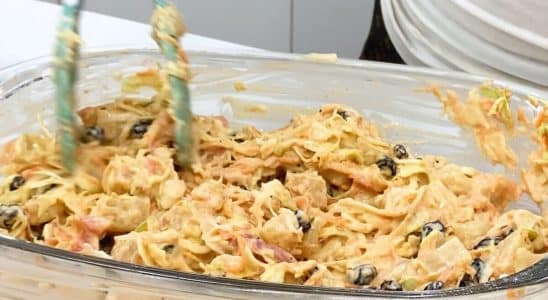 salada cremosa com abacaxi