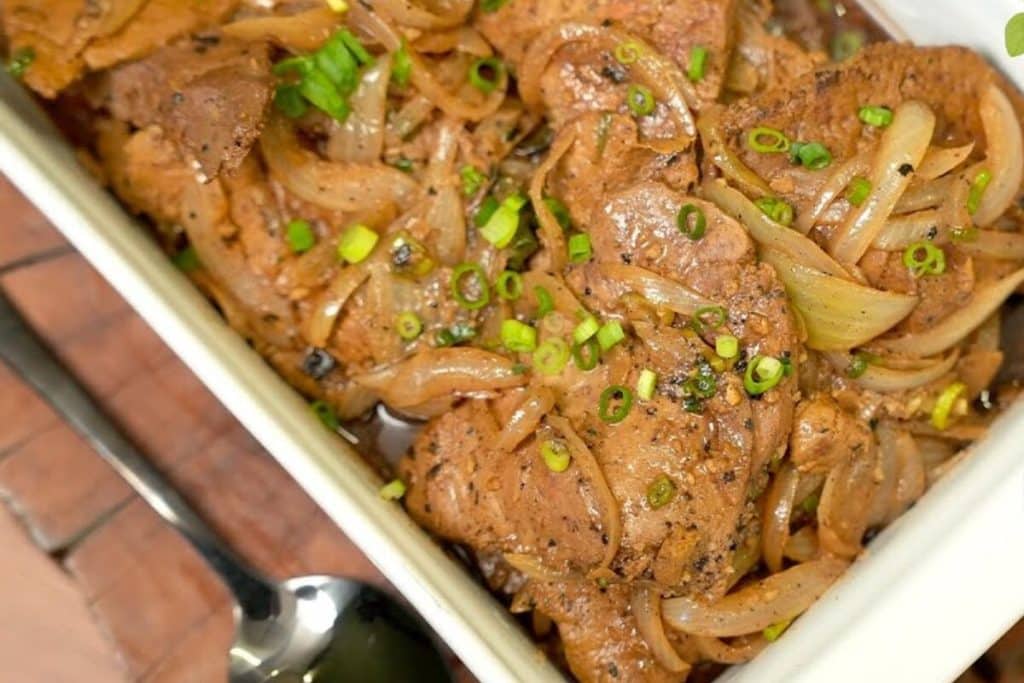 bife de fígado acebolado